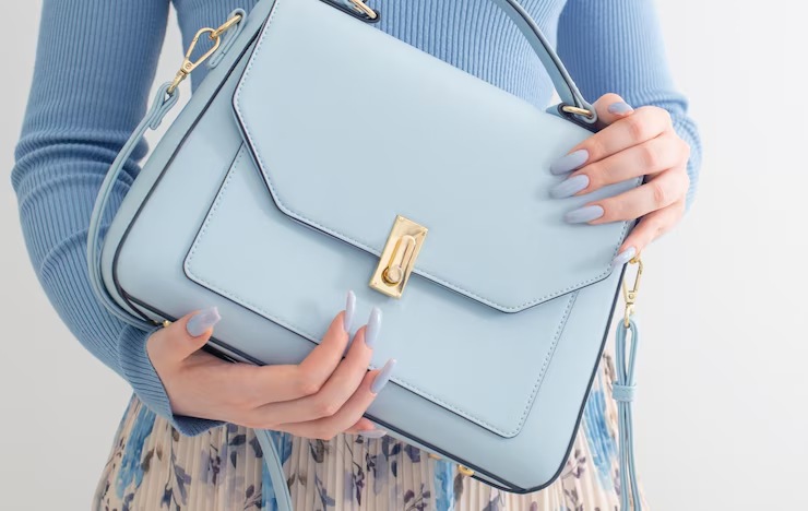 Transform Your Leather Bag with These Easy Methods