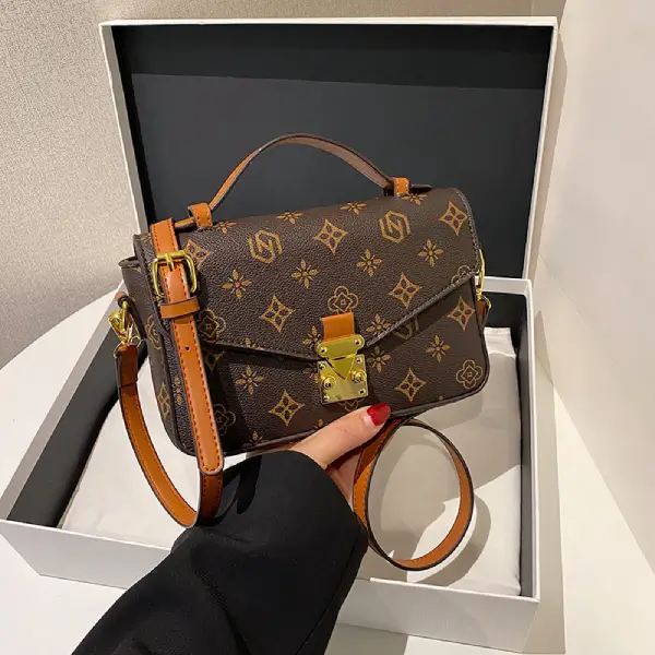 Girls Handbags Ladies Wholesale Leather Handbags Crossbody Bags brown