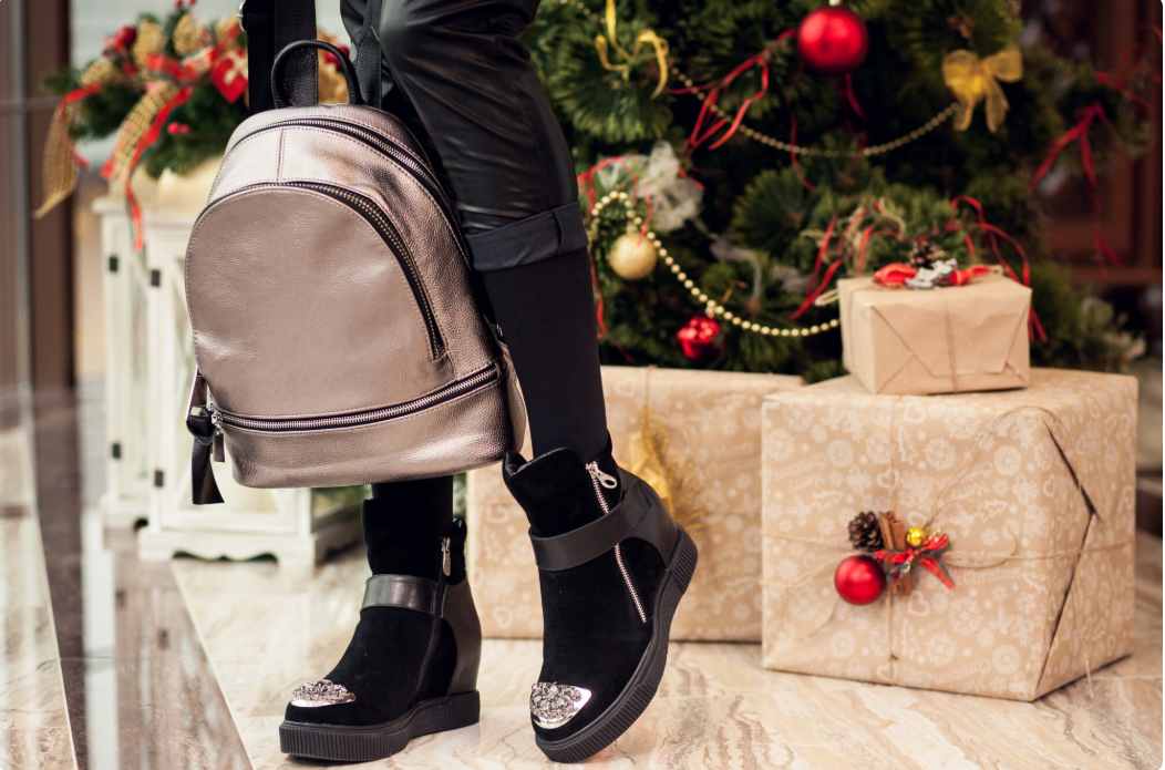 What Are the Top Christmas Bag Trends for 2025