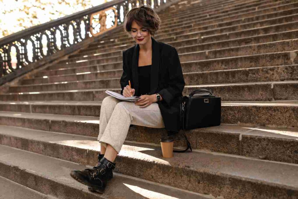 black crossbody bag
